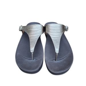 FITFLOP 350-012 Metalic Gold Thong Sandals Sz 11 Slip Resistant Comfy APMA Seal